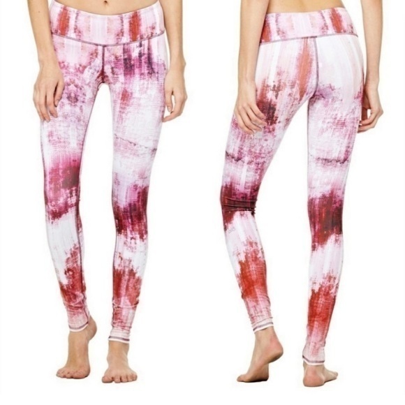 ALO Yoga Pants - Alo Yoga Airbrush Leggings in Desert Sunset